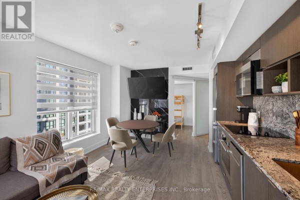 Kitchen - 2818 - 9 Mabelle Avenue, Toronto, ON M9A4X7 Photo 3