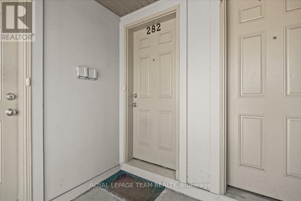 282 Espin Heights, Ottawa, ON, photo 3