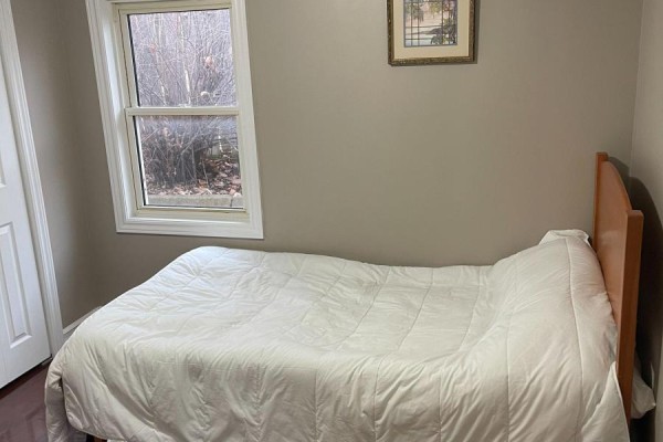 282 Terrace Drive, Georgina, ON L4P2Y8 Photo 2