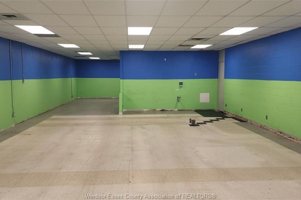 2825-2885 Lauzon Parkway Unit# 214, Windsor, ON N8T3H5 Photo 5