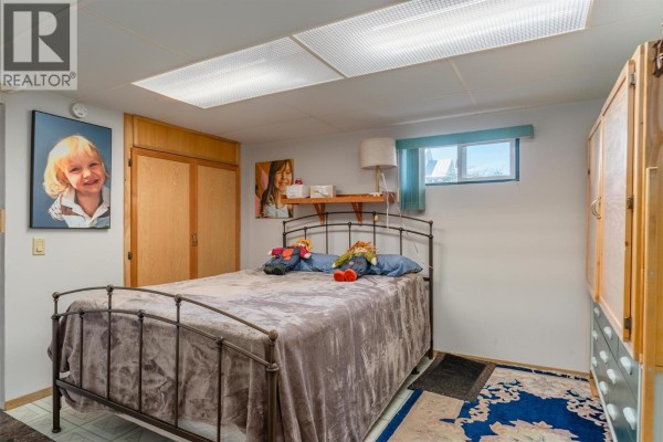 Bedroom - 2828 9th Avenue, Castlegar, BC V1N2Z1 Photo 5