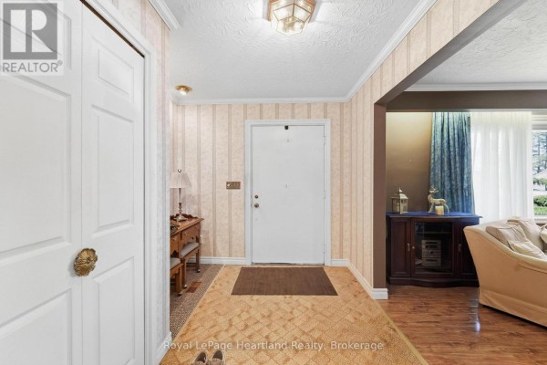 Bathroom - 283 Albert Street, Central Huron, ON N0M1L0 Photo 4