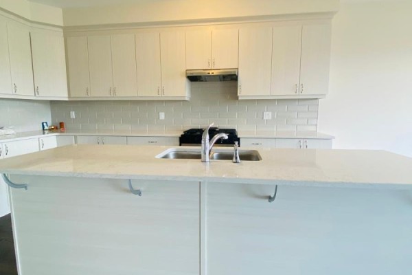 283 Rosenberg Way, Kitchener, ON N2R0S9 Photo 5