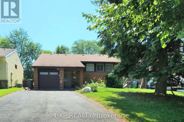 Living room - 2832 Windwood Drive, Mississauga, ON L5N1W7 Photo 3