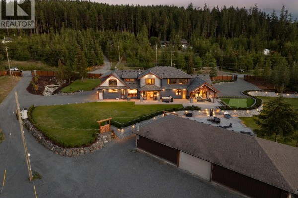2833 Woodcroft Pl, Shawnigan Lake, BC, photo 2