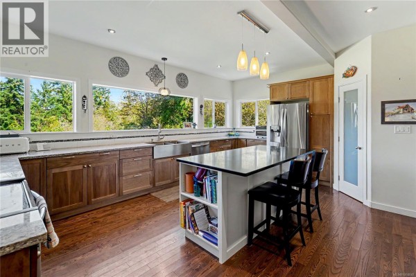 Ensuite - 2835 Olympic Rd, Qualicum Beach, BC V9K2L8 Photo 5