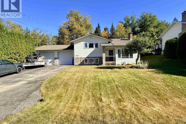 Kitchen - 2838 Ingala Drive, Prince George, BC V2K3Z8 Photo 2