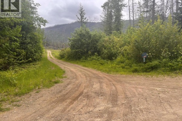 2839 Garland Road, Celista, BC V0E1M6 Photo 5