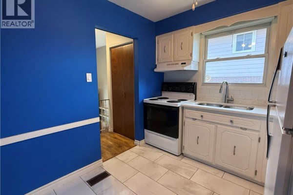 284 Bakersfield Drive, Cambridge, ON, photo 3