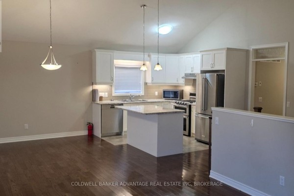 284 Classic Avenue, Welland, ON L3B0A4 Photo 5