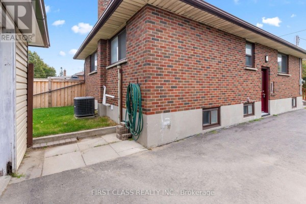 Primary Bedroom - 284 Jackson Avenue, Oshawa, ON L1H3C5 Photo 3