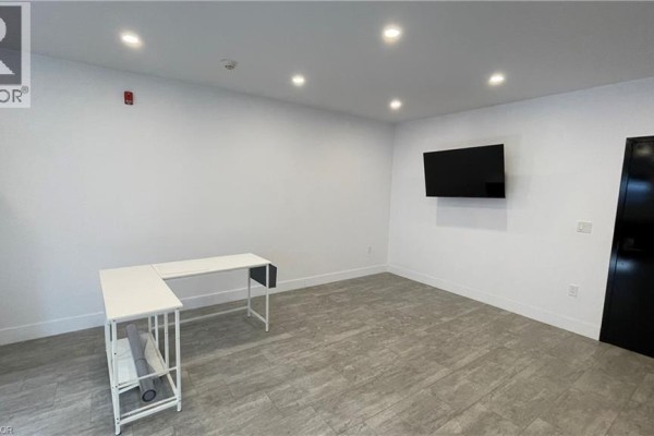 Living room/Dining room - 284 James Street N Unit# 3, Hamilton, ON L8R2L3 Photo 4