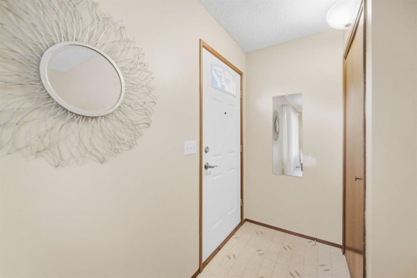 Living room - 284 Lynbrook Drive, Winnipeg, MB R3R0T1 Photo 3