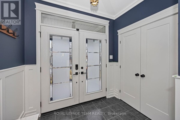 2842 Grand Canal Street, Ottawa, ON, photo 3
