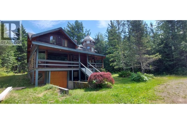 Living room - 2848 Jourdenais Road, Hagensborg, BC V0T1H0 Photo 3