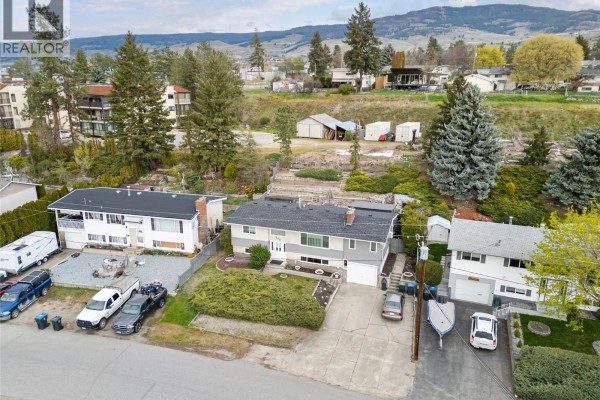 3pc Bathroom - 285 Dell Road, Kelowna, BC V1X3P5 Photo 2