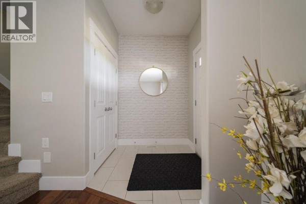 2pc Bathroom - 285 Heritage Drive, Fort Mcmurray, AB T9K0Y1 Photo 4