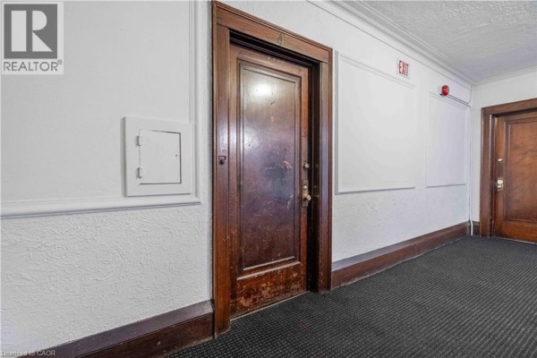 4pc Bathroom - 285 King Street W Unit# 4, Hamilton, ON L8P1B2 Photo 5