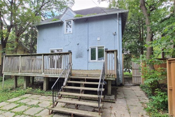 Office - 285 Maplewood Avenue, Winnipeg, MB R3L1A6 Photo 3