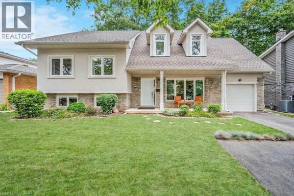 285 Surrey Drive, Oakville, ON, photo 2