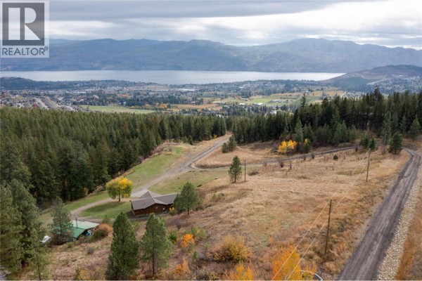 2850 Dixie Road, West Kelowna, BC, photo 2