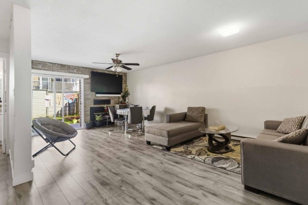 286 32550 Maclure Road, Abbotsford, BC V2T4N3 Photo 5