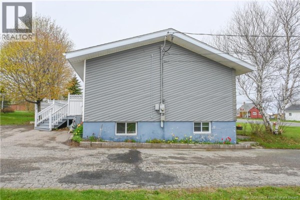 Storage - 286 Saint-pierre E. Boulevard, Caraquet, NB E1W1B5 Photo 3