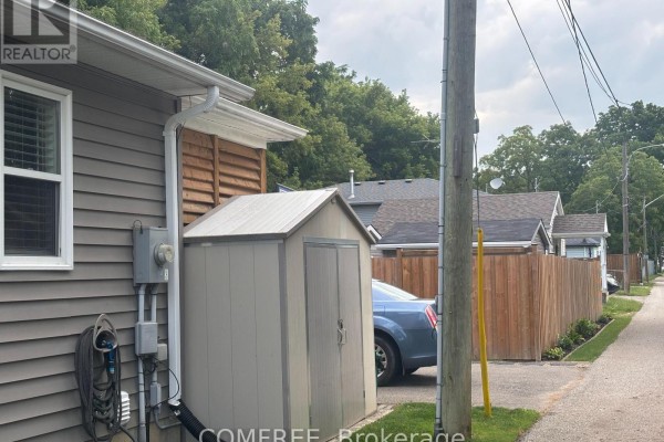 Kitchen - 287 Brock Street, Brantford, ON N3S5X8 Photo 4