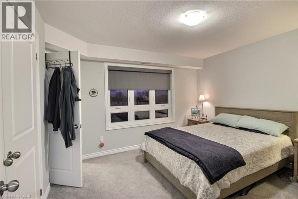 3pc Bathroom - 287 Chapel Hill Drive, Kitchener, ON N2R0S4 Photo 4