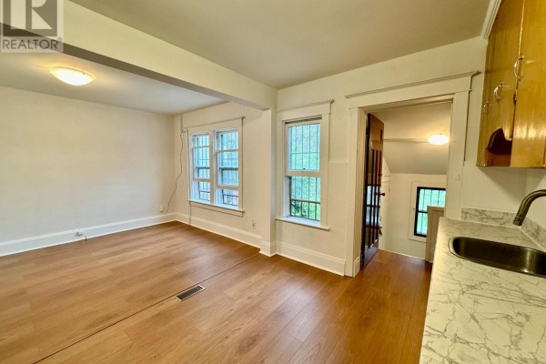 Dining room - 287 Greenwood Avenue, Toronto, ON M4L2R6 Photo 4