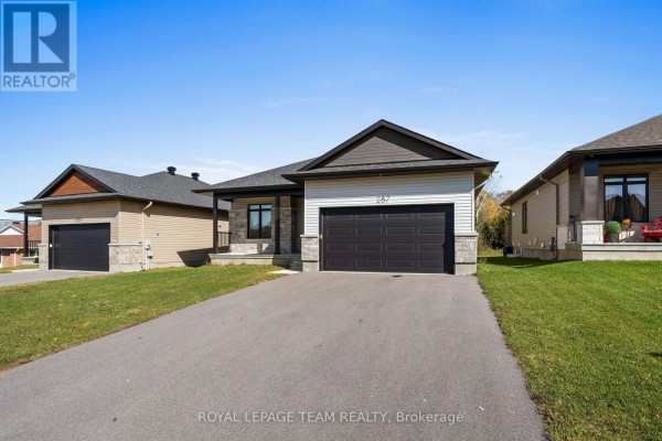 Kitchen - 287 Wood Avenue, Smiths Falls, ON K7A5H3 Photo 3