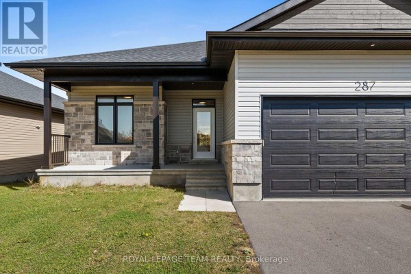 Living room - 287 Wood Avenue, Smiths Falls, ON K7A5H3 Photo 5