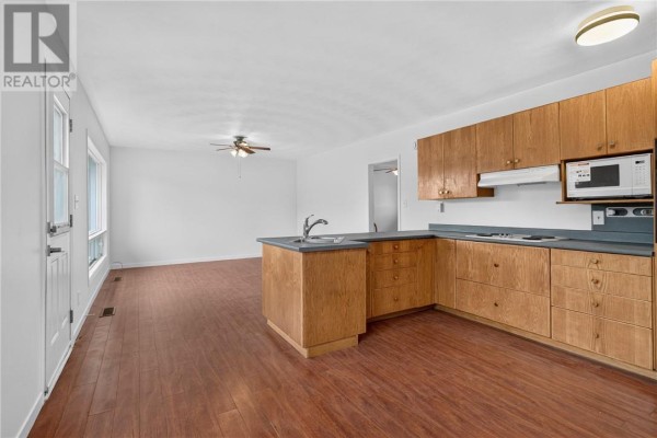 2871 Baker, Val Caron, ON P3N1K1 Photo 5
