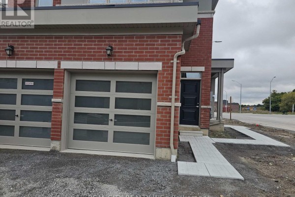 2873 Whites Road, Pickering, ON, photo 2