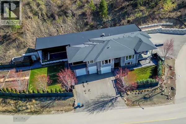 2pc Bathroom - 2875 Shayler Road, Kelowna, BC V1V2R1 Photo 2