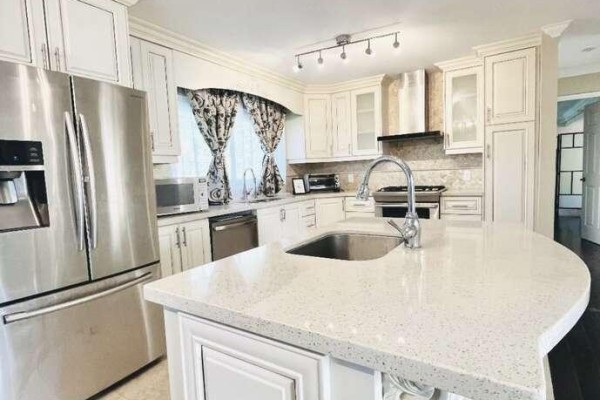 2878 10th Side Road, Bradford West Gwillimbury, ON L3Z2L3 Photo 5
