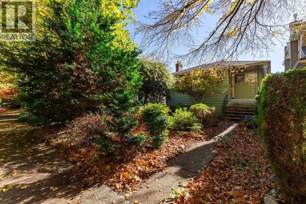 2878 W 14th Avenue, Vancouver