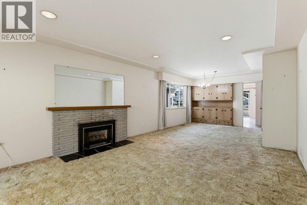 2878 W 14th Avenue, Vancouver, BC V6K2X4 Photo 4