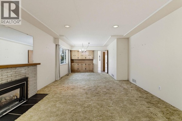 2878 W 14th Avenue, Vancouver, BC V6K2X4 Photo 5