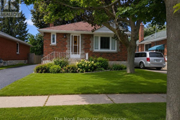 Kitchen - 288 Cadillac Avenue S, Oshawa, ON L1H5Z8 Photo 3