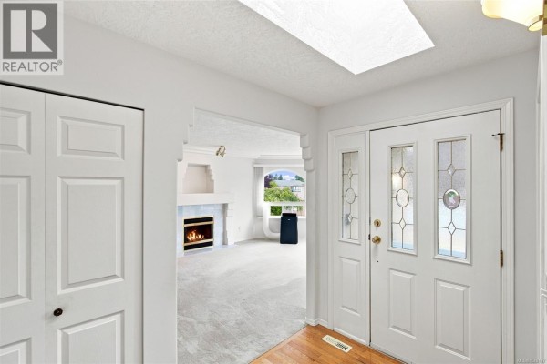 288 Lodgepole Dr, Parksville, BC, photo 2