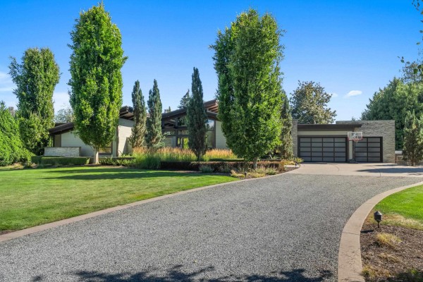 28838 Buchanan Avenue, Abbotsford, BC V4X2C8 Photo 2