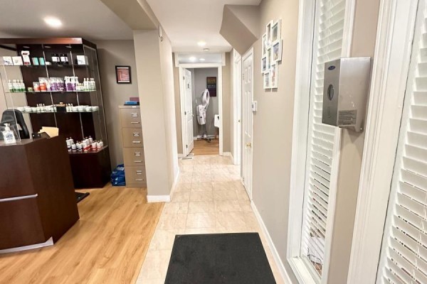 2888 St Joseph Boulevard, Ottawa, ON K1C1G7 Photo 5
