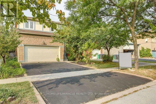 2889 Gulfstream Way, Mississauga, ON L5N6K3 Photo 2