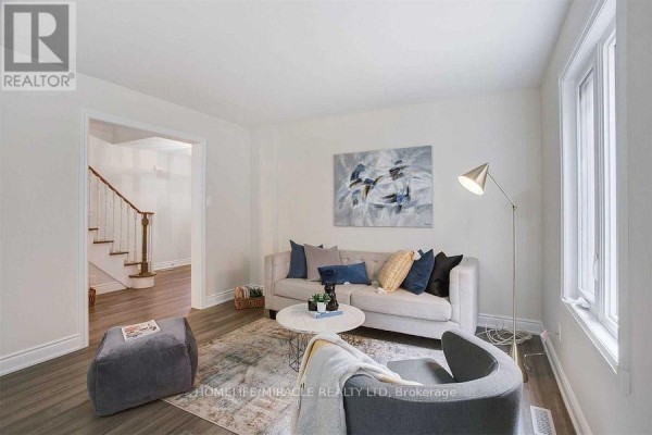 2889 Gulfstream Way, Mississauga, ON L5N6K3 Photo 5