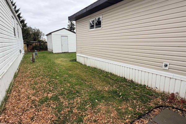 Kitchen - #289 53222 Rge Rd 272, Rural Parkland County, AB T7X3N9 Photo 3