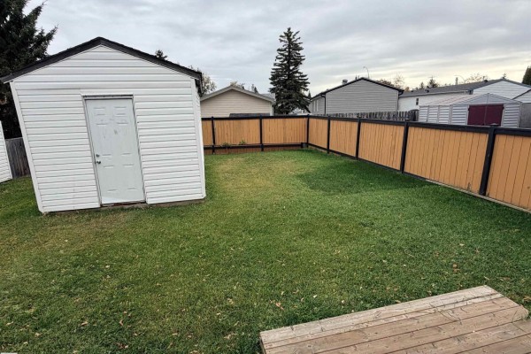 Primary Bedroom - #289 53222 Rge Rd 272, Rural Parkland County, AB T7X3N9 Photo 4