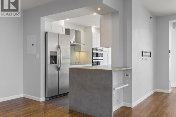 289 Drake Street, Vancouver, BC V6B5Z6 Photo 4