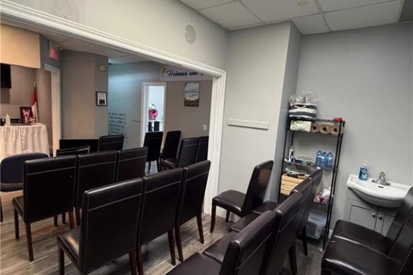 289 Queenston Road Unit# 14, Hamilton, ON L8K1H2 Photo 5