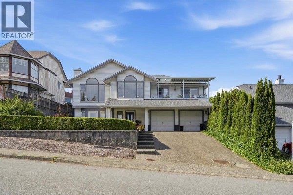 2893 Delahaye Drive, Coquitlam, BC V3B7A4 Photo 3